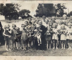 Zwyczaj święcenia pól – dawniej i dzisiaj… Zwyczaj święcenia pól – dawniej i dzisiaj…