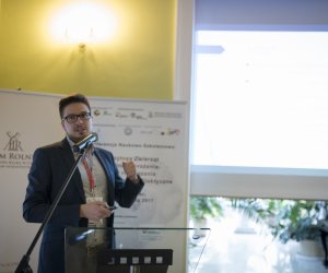 „Parazytozy zwierząt – aktualne zagrożenia – nowe rozwiązania terapeutycznie i profilaktyczne” „Parazytozy zwierząt – aktualne zagrożenia – nowe rozwiązania terapeutycznie i profilaktyczne”