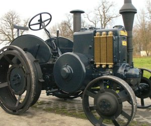 ciągnik LANZ HN 3 z 1936 r. ciągnik LANZ HN 3 z 1936 r.