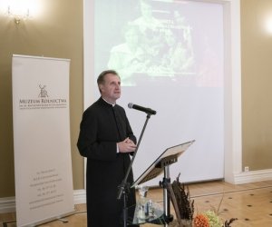 Konferencja naukowa „Być kobietą. Kobiety Podlasia i Mazowsza do 1918 r. - fotorelacja Konferencja naukowa „Być kobietą. Kobiety Podlasia i Mazowsza do 1918 r. - fotorelacja