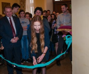 PO RAZ TRZECI W MUZEALNYCH MURACH TWÓRCZOŚĆ UCZNIÓW OGÓLNOKSZTAŁCĄCEJ SZKOŁY SZTUK PIĘKNYCH W CIECHANOWCU PO RAZ TRZECI W MUZEALNYCH MURACH TWÓRCZOŚĆ UCZNIÓW OGÓLNOKSZTAŁCĄCEJ SZKOŁY SZTUK PIĘKNYCH W CIECHANOWCU