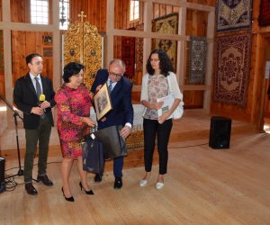 Wystawa w Mińsku (Białoruś) - „Dywany dwuosnowowe ze zbiorów Muzeum Rolnictwa im. ks. Krzysztofa Kluka w Ciechanowcu” Wystawa w Mińsku (Białoruś) - „Dywany dwuosnowowe ze zbiorów Muzeum Rolnictwa im. ks. Krzysztofa Kluka w Ciechanowcu”