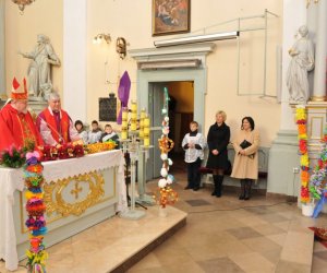 Niedziela Palmowa Rozstrzygnięcie XV Konkursu na Wykonanie Palmy Wielkanocnej Niedziela Palmowa Rozstrzygnięcie XV Konkursu na Wykonanie Palmy Wielkanocnej