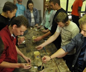 Nowe sprzęty wzbogaciły wyposażenie pracowni konserwatorskiej