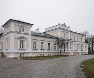 Projekt „Ciechanowiec, zespół pałacowy (XIX w): prace remontowo – renowacyjne” Projekt „Ciechanowiec, zespół pałacowy (XIX w): prace remontowo – renowacyjne”