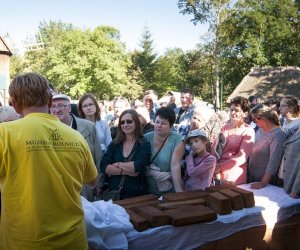 JESIEŃ W POLU I ZAGRODZIE w ramach Europejskich Dni Dziedzictwa 18 września 2016 r. JESIEŃ W POLU I ZAGRODZIE w ramach Europejskich Dni Dziedzictwa 18 września 2016 r.