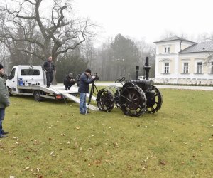 LANZ ACKER-BULLDOG HP 12 KNICKLENKER JUŻ W MUZEUM LANZ ACKER-BULLDOG HP 12 KNICKLENKER JUŻ W MUZEUM