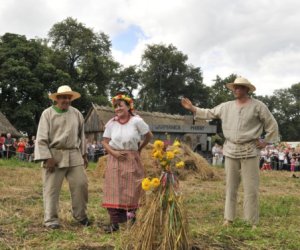 XII Podlaskie Święto Chleba, 12.08.2012 r. XII Podlaskie Święto Chleba, 12.08.2012 r.