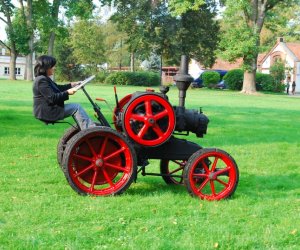 ciągnik LANZ HL 12 z 1925 r ciągnik LANZ HL 12 z 1925 r