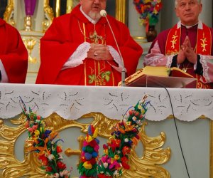 Prezentacja palm na Mszy Świetęj Prezentacja palm na Mszy Świetęj