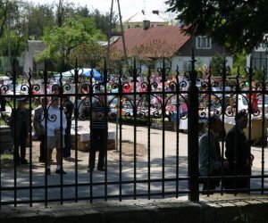 ZIELONE ŚWIĄTKI POD WIATRAKIEM ZIELONE ŚWIĄTKI POD WIATRAKIEM