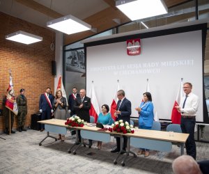 Dyrektor Dorota Łapiak odznaczona tytułem "Honorowy Obywatel Ciechanowca" Dyrektor Dorota Łapiak odznaczona tytułem "Honorowy Obywatel Ciechanowca"